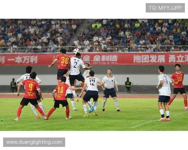 中国与韩国足球激战回顾董路解读精彩瞬间与战术分析